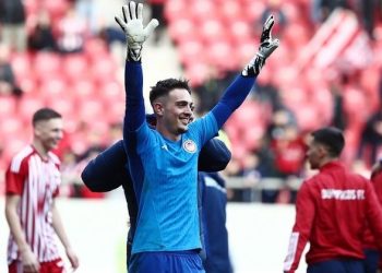 Portieri i Olympiacos refuzon Greqinë, zgjedh të luajë për Shqipërinë