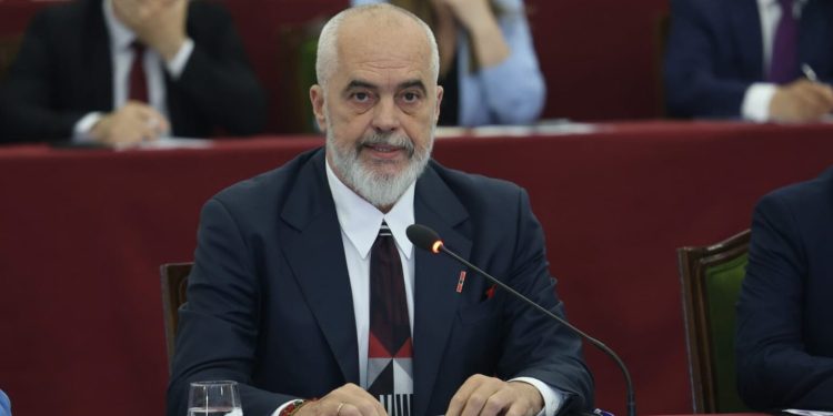 Rama: S’kam hyrë në politikë për të qenë një hu i gjatë