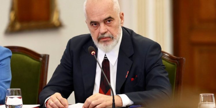 Rama iu heq tenderat ministrave: Prokurimet me inteligjencë artificiale, blerjet e vogla do kryhen në një katalog online