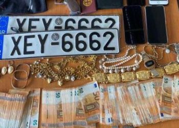 Rrahin të moshuarin në Greqi dhe i marrin 20 mijë euro, arrestohet shqiptari nga Mallakastra dhe një person nga Shkupi (Emrat)