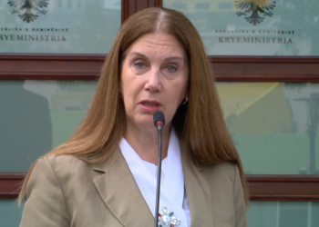 Kumbaro: Rriten me 30% gjobat për ndotjen mjedisore dhe bëhen menjëherë të ekzekutueshme