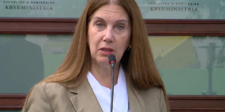 Kumbaro: Rriten me 30% gjobat për ndotjen mjedisore dhe bëhen menjëherë të ekzekutueshme