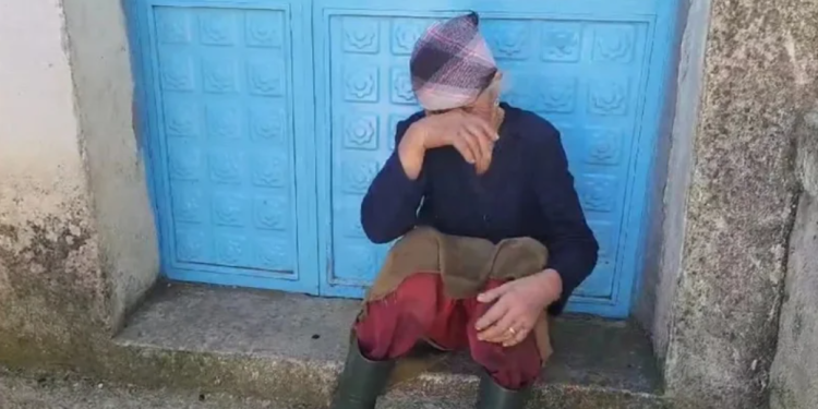 “U çmenda, do ma marrin shtëpinë për kredinë e tij”, rrëfehet mes lotësh gruaja e vrasësit në Dropull