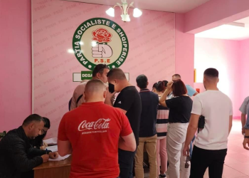 Emrat/ Kush janë 18 delegatët e rinj të Gjirokastrës për kongresin e PS