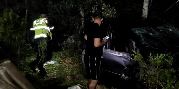 Aksident i rëndë, makina del nga rruga, “zhduket” shoferi