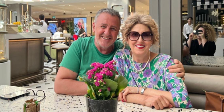 “Më prit…nuk e di se kur”, Agron Llakaj mesazh prekës për gruan: Lamtumirë në qiellin e engjëjve, aty ku shpirti yt i mirë e meriton