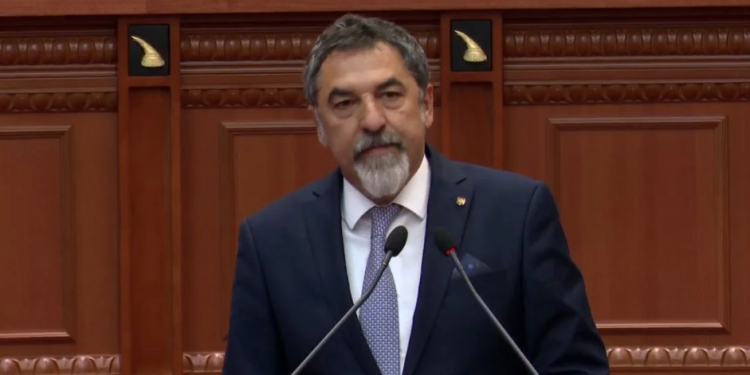 Çuçi prezanton në Kuvend rezolutën kundër korrupsionit: Rrëzuam mitin e pandëshkueshmërisë me Reformën në Drejtësi