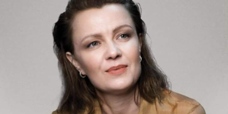 Me origjinë nga Gjirokastra, kush është kandidatja për eurodeputete në Greqi (FOTO)