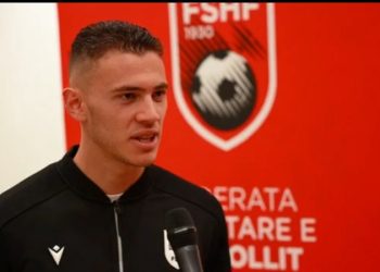 Asllani: Emocionohem sa herë më thërret Shqipëria. Tifozët tanë janë zjarr, mezi e pres ndeshjen me Italinë
