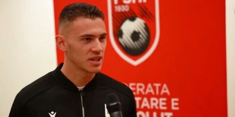 Asllani: Emocionohem sa herë më thërret Shqipëria. Tifozët tanë janë zjarr, mezi e pres ndeshjen me Italinë