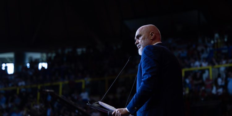 Rama nga Milano: Shqiptarët e Italisë, shëmbëlltyrë e ribashkimit me Europën