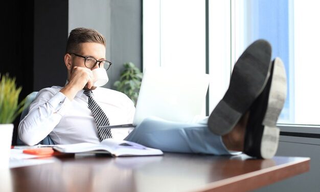 Priten ndryshime në Shqipëri/ Punonjësit e shtetit do ta zgjedhin vetë orarin e punës