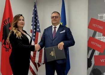 “Cënon sigurinë kombëtare”, trupa e vetingut mban sekret sponsorin te Marina Bay