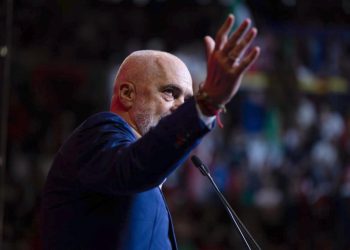 Kthehuni! Shqipëria ka fituar besimin e botës, koha të fitojë besimin tuaj!