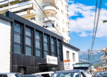 Himara nuk gjen qetësi, sot bëhet komandimi i një tjetër kryetari