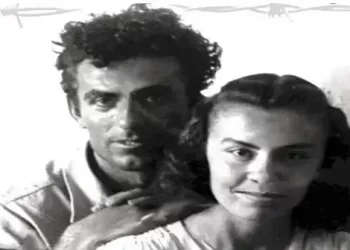 Dëshmia e rrallë e Petro Markos: Në ’88-ën, kur isha në Greqi me Safon dhe njerëzit e mi, më propozuan të rrija aty e të shkruaja një libër kundër Enver Hoxhës