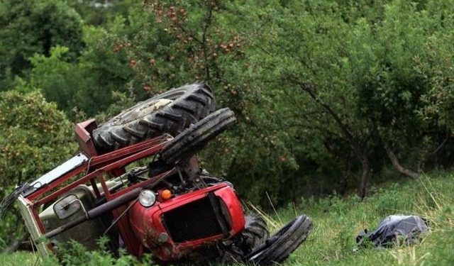 Aksident me vdekje, zetori del nga rruga, humb jetën shoferi