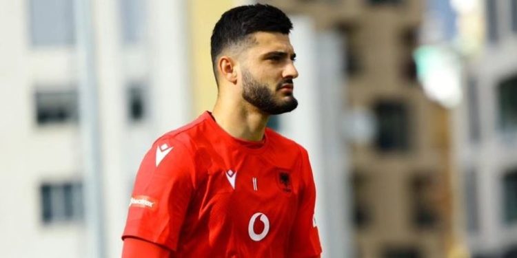 Armando Broja: Dua të bëhem ikonë e Kombëtares. Emri im të mos harrohet kurrë, e bëj për babain dhe Shqipërinë