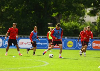 Kombëtarja vijon përgatitjet rregullisht në ditën e 3-të në Gjermani, ja axhenda për të mërkurën