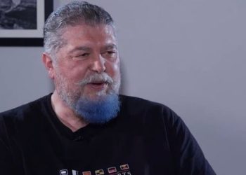 Kosta Zhonga: Enver Hoxha fliste rrjedhshëm greqisht, ja çfarë i ndodhi një ditë gjyshes sime