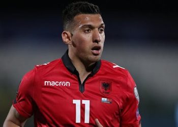 U la jashtë nga Sylvinho, por Myrto Uzuni bën gjestin fantastik për Shqipërinë