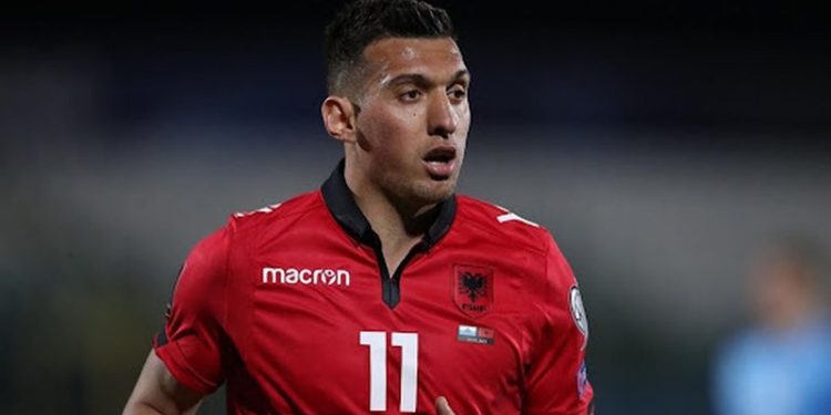 U la jashtë nga Sylvinho, por Myrto Uzuni bën gjestin fantastik për Shqipërinë