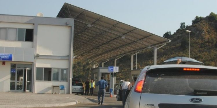 Trafikoi një makinë të vjedhur në Belgjikë, ndalohet 49-vjeçari nga Saranda