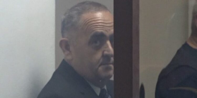 “U bë nami për syzet e Fredi Belerit”, gazetarja tregon historinë brenda burgut