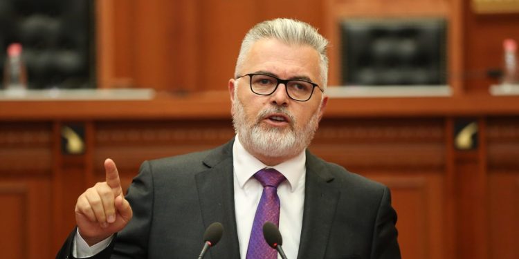 Gogu tallet me Nokën: Muli si çoban me ujkun në zemër që ankohet pse i zvogëlohet tufa në vathë.