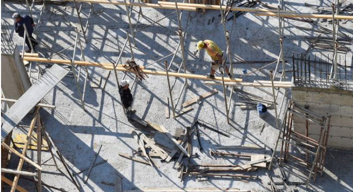 E rëndë në Sarandë/ Punëtori aksidentohet në kantier, ngjarja fillimisht u mbajt e fshehtë (Emri)