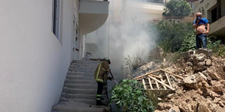 Sarandë, banorët ia vënë vetë zjarrin pallatit nga pakujdesia