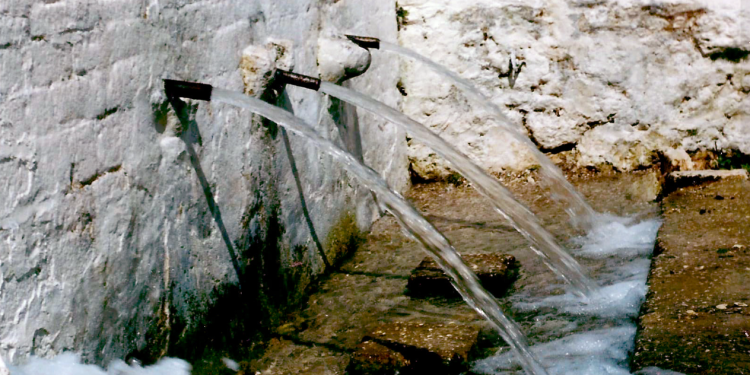 Dëmtoi kroin e fshatit, nën hetim 63-vjeçari nga Zagoria