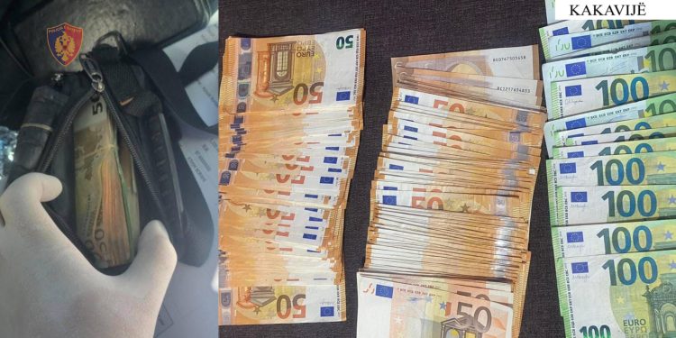 Bllokohen 12 mijë euro në Kakavijë, nën hetim 55-vjeçari