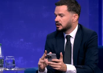 Curri: Një mjek i Onkologjikut ka shkuar 5 herë në Dubai brenda vitit