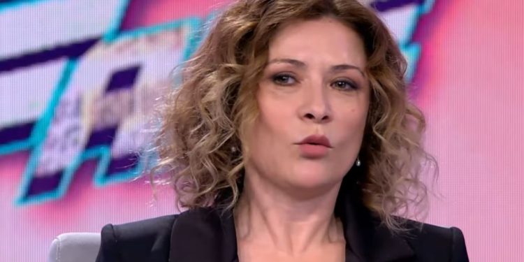 Egla: Unë s’kisha parë 10 mijë euro bashkë, jo më 100 mijë. Juli më tha “kështu është kur e merr Bigun me hile”