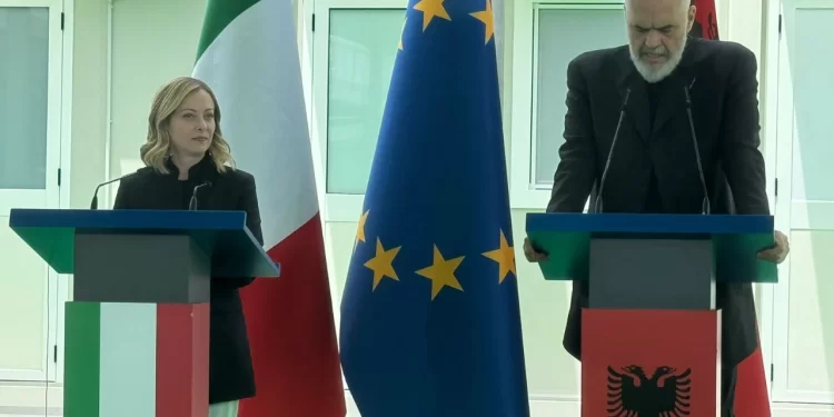 Ndërtimi i kampit në Shëngjin/Meloni falenderon Edi Ramën dhe popullin shqiptar: BE të marrë shembull