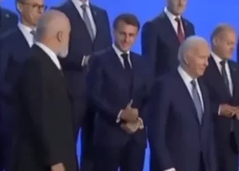 Samiti i NATO/ Macron komplimenton Ramën për atletet e bardha (VIDEO)