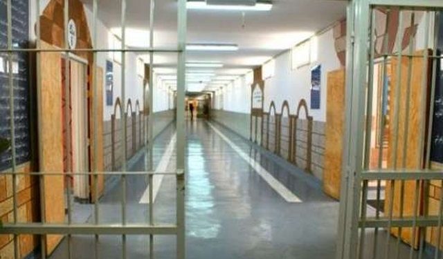 Grevë urie në burgjet greke, mes tyre edhe 1589 të burgosur shqiptarë