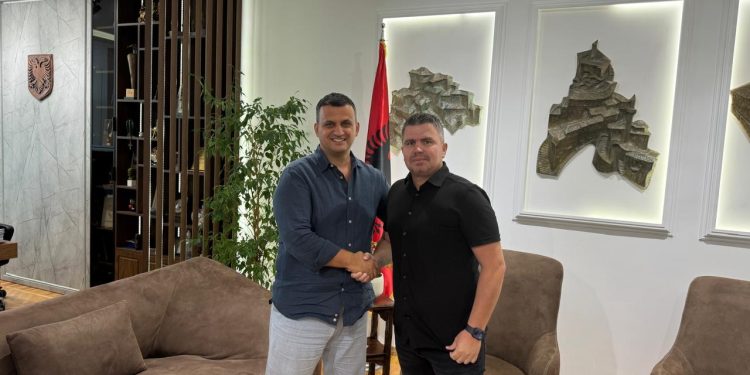 Luftëtari merr trajner nga Vlora, ikën Edmond Dalipi