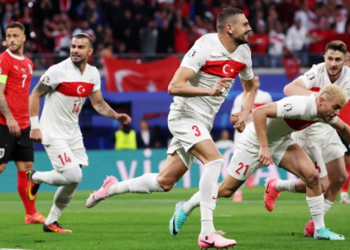 Turqia rikthehet në çerekfinale pas 16 vitesh