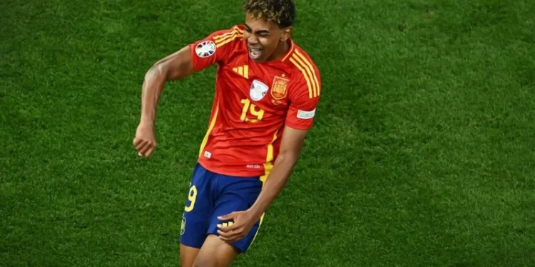 Yamal thyen edhe rekordin e legjendës Pele, futbollisti më i ri që shënon gol në historinë e Europianëve dhe Botërorëve