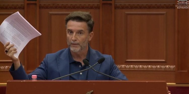 Braçe “telendis” kreun e Autoritetit të Konkurrencës: Je kot në detyrë! Do makina të shtrenjta të gjesh monopolin në tregjet abuzivë?!