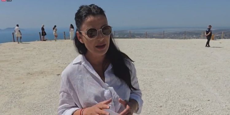 Balluku në Vlorë: Asnjë tolerancë për abuzuesit e hapësirave publike përgjatë akseve rrugore