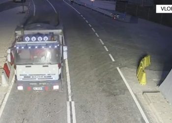 E pëson pronari i dy kamionëve që kaluan në tunelin e Llogarasë, ja çfarë ka ndodhur