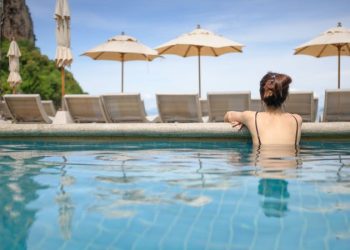 Pse duhet të mendoheni dy herë para se të shkoni në pishina