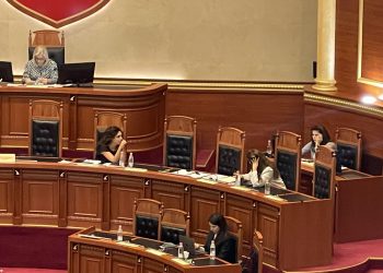 Kumbaro me sytë nga Arsimi, i zë vendin Ogerta Manastirliut (FOTO)