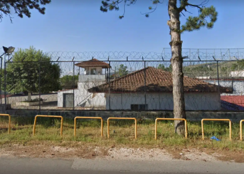 Policia greke mësyn në burgun e Janinës, kush është shqiptari që dyshohet se kontrollon shpërndarjen e drogës (Emri)