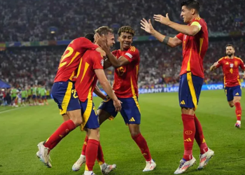 Spanja në finale të Europianit, Franca kthehet në shtëpi