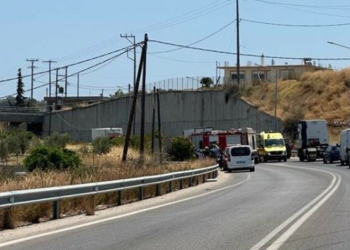 Aksident i rëndë në Greqi/ Furgoni i shqiptarit përplaset me veturën, dy të vdekur