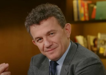 Ikni more hajvana, Shqipëria nuk varet prej nesh